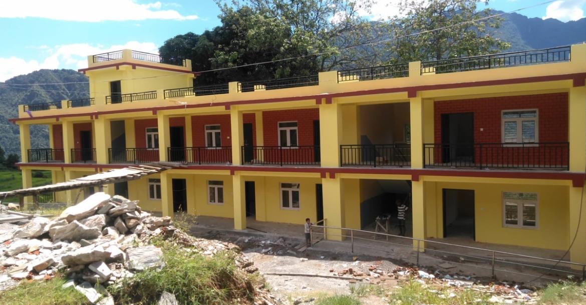 De nieuwe school in Mallaj is bijna klaar!